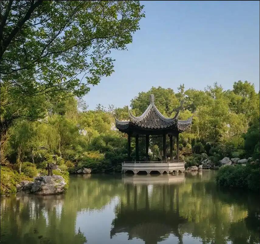 绵阳涪城访琴餐饮有限公司